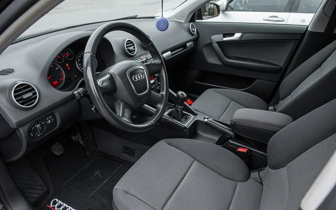 Audi A3 cena 22900 przebieg: 237000, rok produkcji 2006 z Bełchatów małe 211